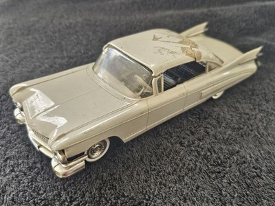 1959 Cadillac Fleetwood GM Dealership Promo Car Johan Models Inc. Original