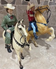 ROY ROGERS  DALE EVANS Hartland Figures With Buttermilk Trigger Horses Classic