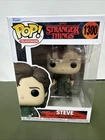 Funko Pop! Vinyl: Stranger Things - Steve #1300 W Protector