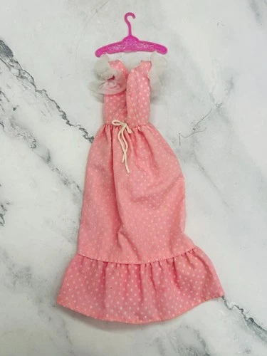 New ListingVintage Barbie #7796 Sweet Sixteen Doll Pink Dress Mattel w/ Hanger Nice!