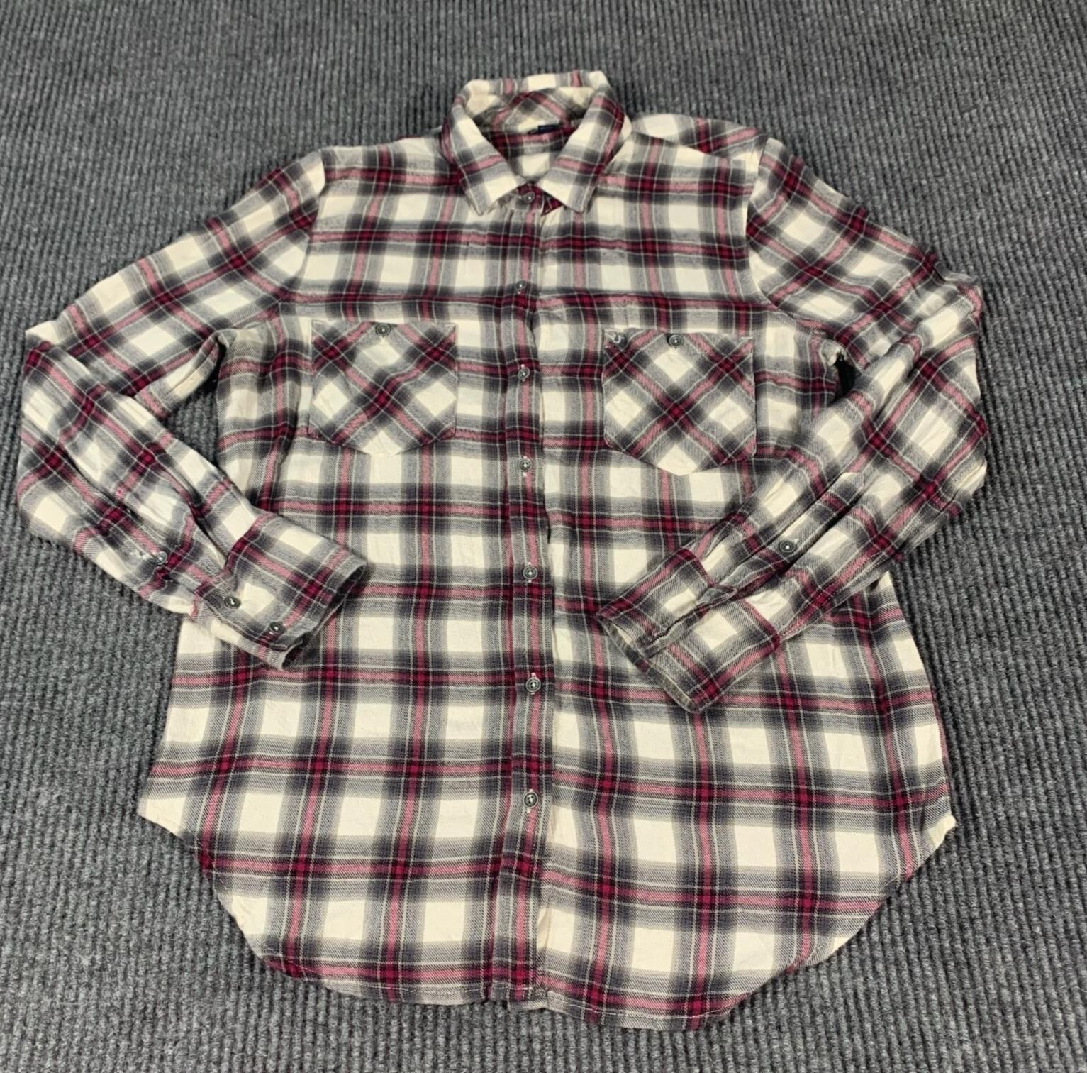 True Religion Shirt Women Small Gray Plaid Button Up Flannel Pockets Soft Casual