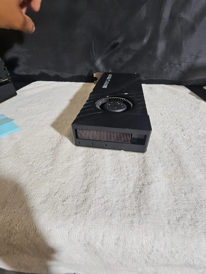 PNY NVIDIA GeForce GTX 1080 8GB GDDR5X PCIe 3.0 Graphics Card - Image 4 of 4