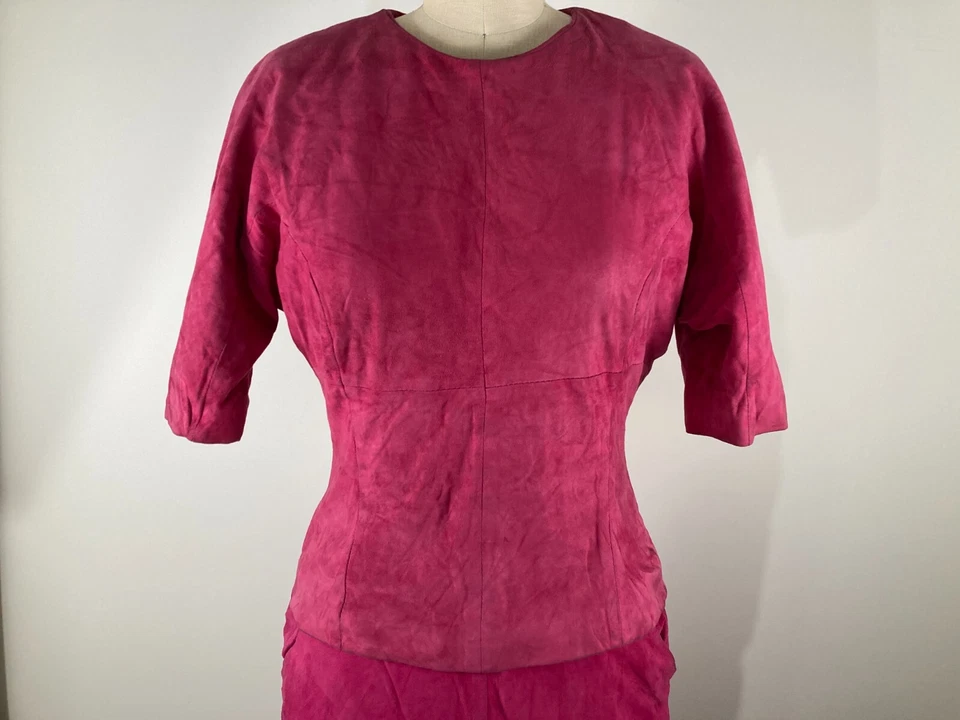 gianfranco ferre años 80 90 rosa caliente gamuza falda conjunto traje Foto 3 de 4