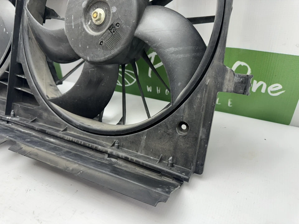 Conjunto de ventilador de refrigeración OEM 2011-2014 Dodge Avenger Chrysler 200 2,4 L 1115107VE Foto 3 de 4