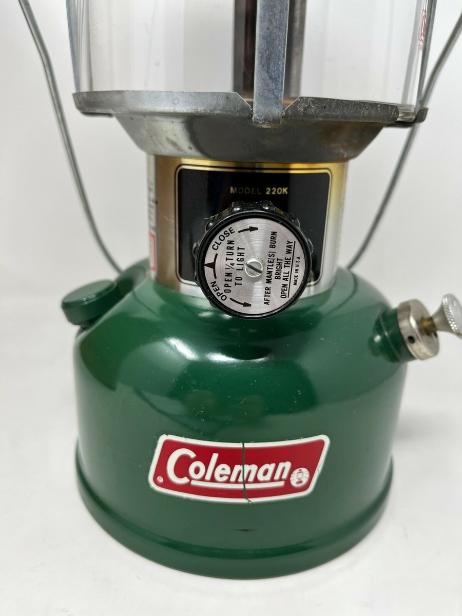 Vintage Coleman Lantern Model 220K Two Mantle and box c616 Vintage Coleman Lantern Model 220K Two Mantle and box c616