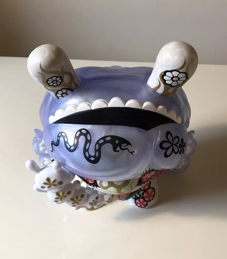 キッドロボット ジュンコ ミズノ バイオレットソーダレディ 8 Kidrobot Junko Mizuno Violet Soda Lady 8” Dunny Designer Art Toy