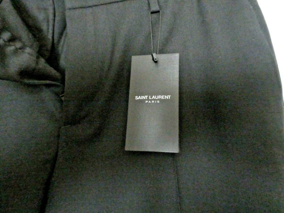 Calça slim preta Yves Saint Laurent Paris Hedi Slimane tamanho F44 - Imagem 4 de 4