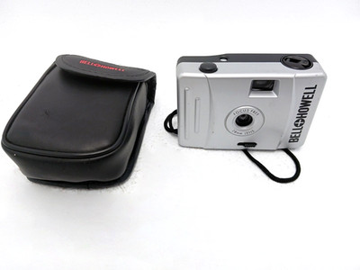 Bell & Howell Focus Free  35mm Film Camera Point & Shoot 28mm Lens in Case WORKS