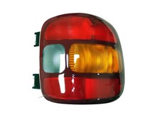 Tail Light Lamp Right Passenger For 99-03 Chevy Silveradogmc Sierra Stepside