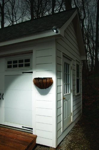 ALEKO Wireless Battery Powered Weatherproof Spotlight with Motion Sensor - Image 3 of 4