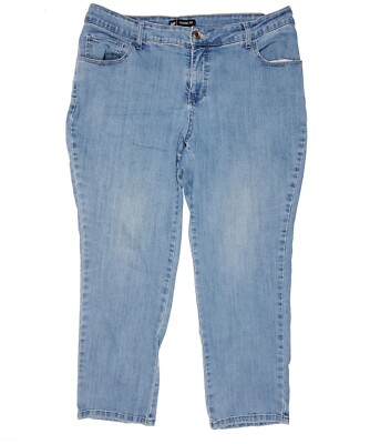 Lee Womans Classic Fit Jeans Straight Leg Light Wash Blue Size