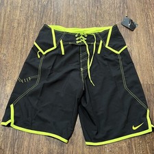 Nike Mens Size 32 Black / Green Swimming Shorts NWT