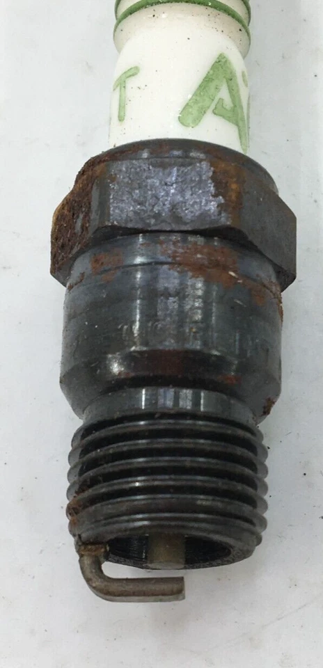 BUJÍA DE REPUESTO MOTOR ACDELCO R44T VINTAGE, Accel 0566, Autolite 145 Foto 3 de 4
