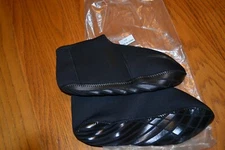 Phantom Aquatics 3mm Neoprene Water Socks New with Bag, Unisex Mens 11 / Women 9