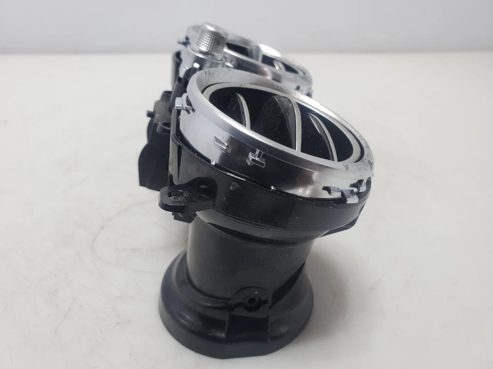 ✅ 17-23 OEM Mercedes W213 E350 E43 Front Right Center Dashboard Air Vent Grille - Image 4 of 4