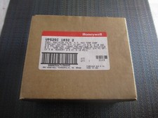 Honeywell VP525C1032 Pneumatic Radiator  Valve NEW!