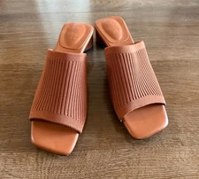 TIJN Ribbed Knit Block Heel Mules Women’s Size 8 Brown Square Toe Slip-On Sandal