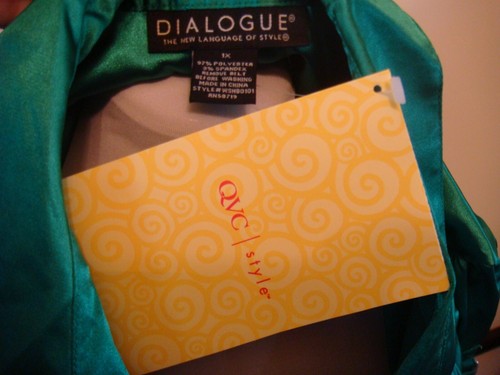 NWT Dialogue Button Front Charmeuse Shirt w/ Pocket Detail Emerald Green 1X - Picture 9 of 10