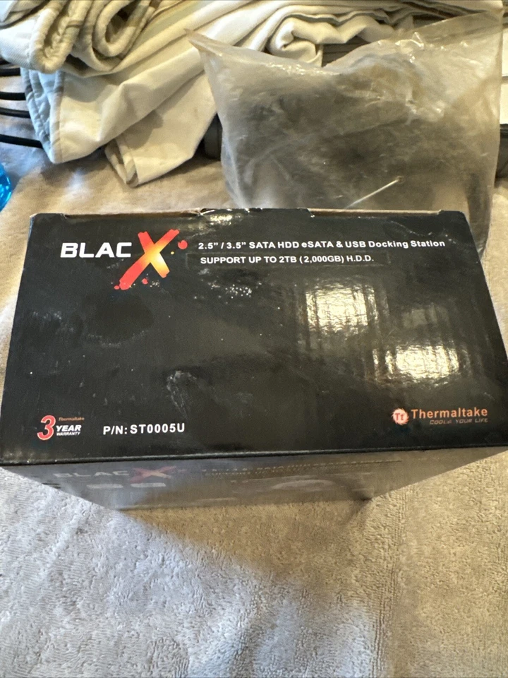 New Thermaltake BlacX 2.5”/3.5” SATA External Hard Drive USB Docking Station - Image 4 of 4