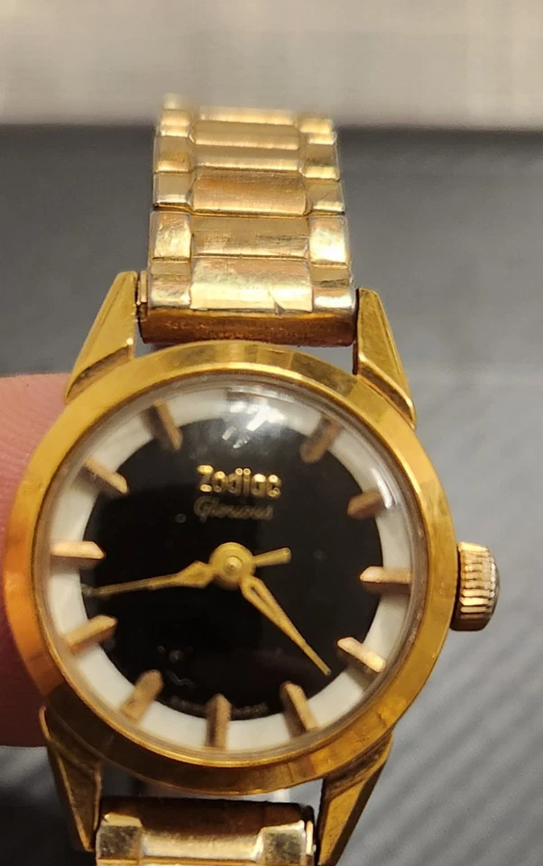 Reloj de mujer Zodiac Glorious 478 cuerda manual raro vintage Foto 3 de 4