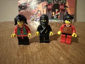 LEGO Castle: Ninja Surprise (6045) 100% Complete With Instructions