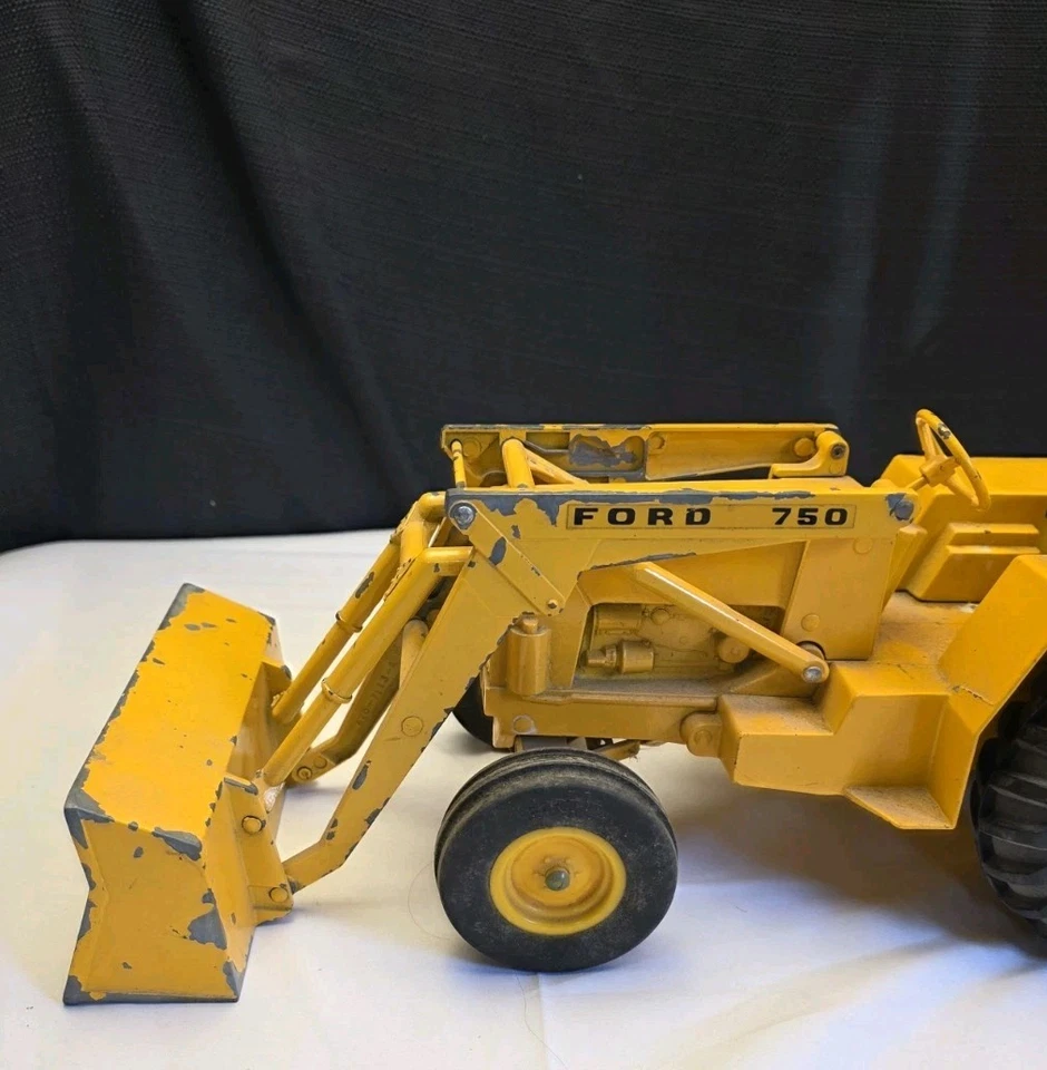 Vintage ERTL 1:12 Scale Ford 750 Backhoe Loader Diecast Tractor Metal Model - Image 4 of 4
