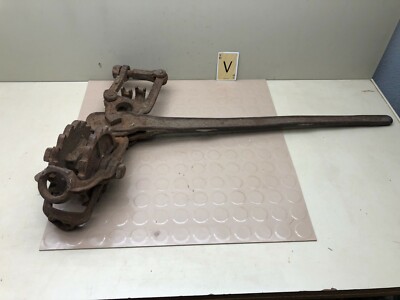 Primitive Fence Cutter Primitives - Fence Stretcher