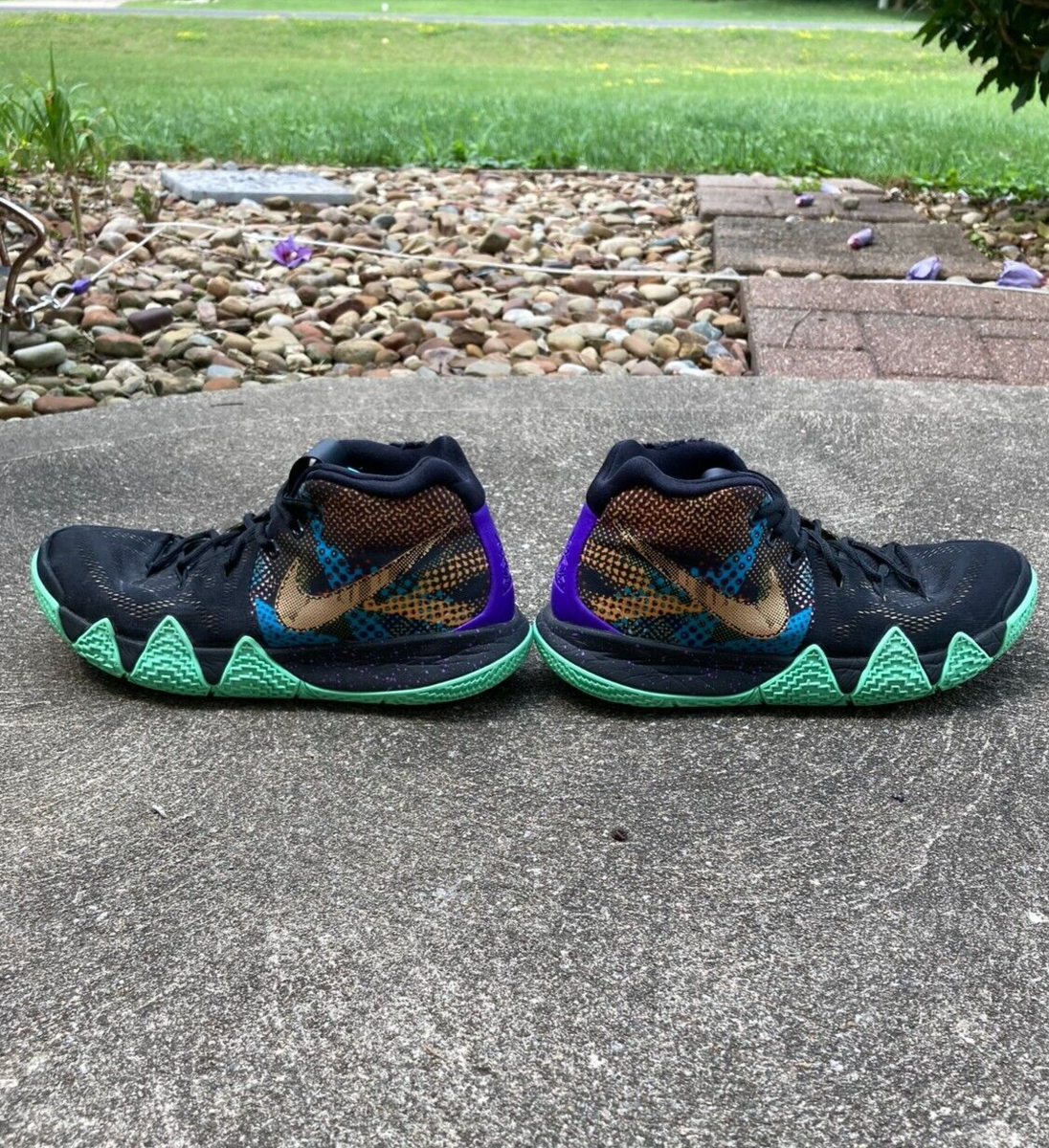 Size 10.5 Nike Kyrie 4 'Mamba Mentality' Mens Basketball Shoes