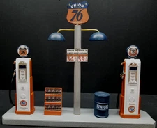"UNION 76" GAS PUMP ISLAND DISPLAY DIORAMA, 1:18TH, HAND CRAFTED, NEW