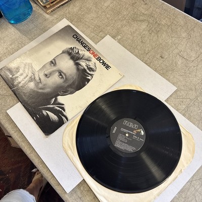 David Bowie CHANGES ONE BOWIE 12'' Black VG Vinyl LP RCA Victor AQL1-1732