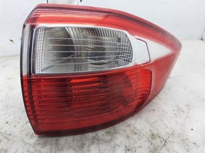 2013-2016 FORD C-MAX Passenger Tail Light Outer Quarter Panel Mounted DM5Z13404A