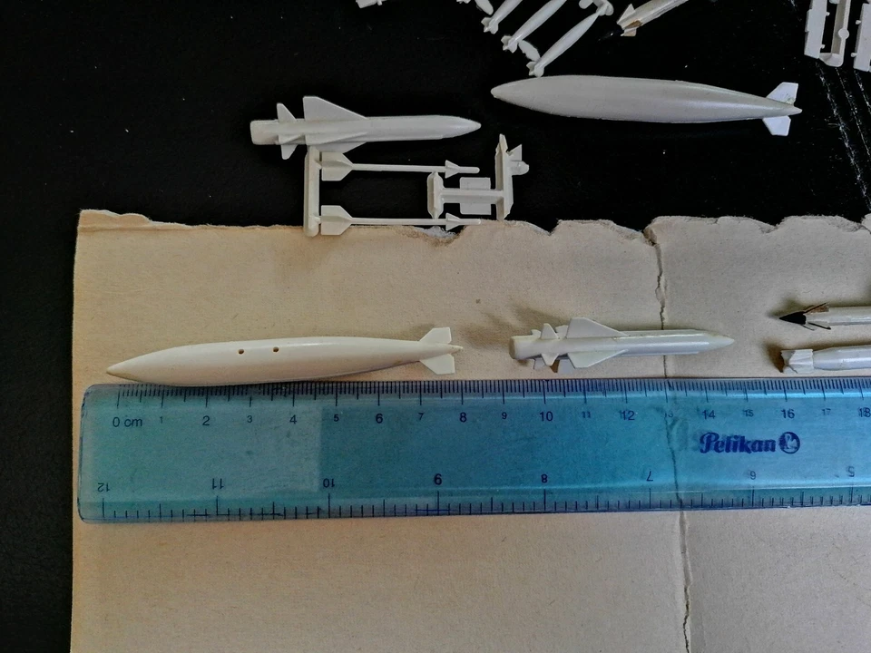 Missili aerei Monogram altro plastica vintage lotto misto - Immagine 2 di 4