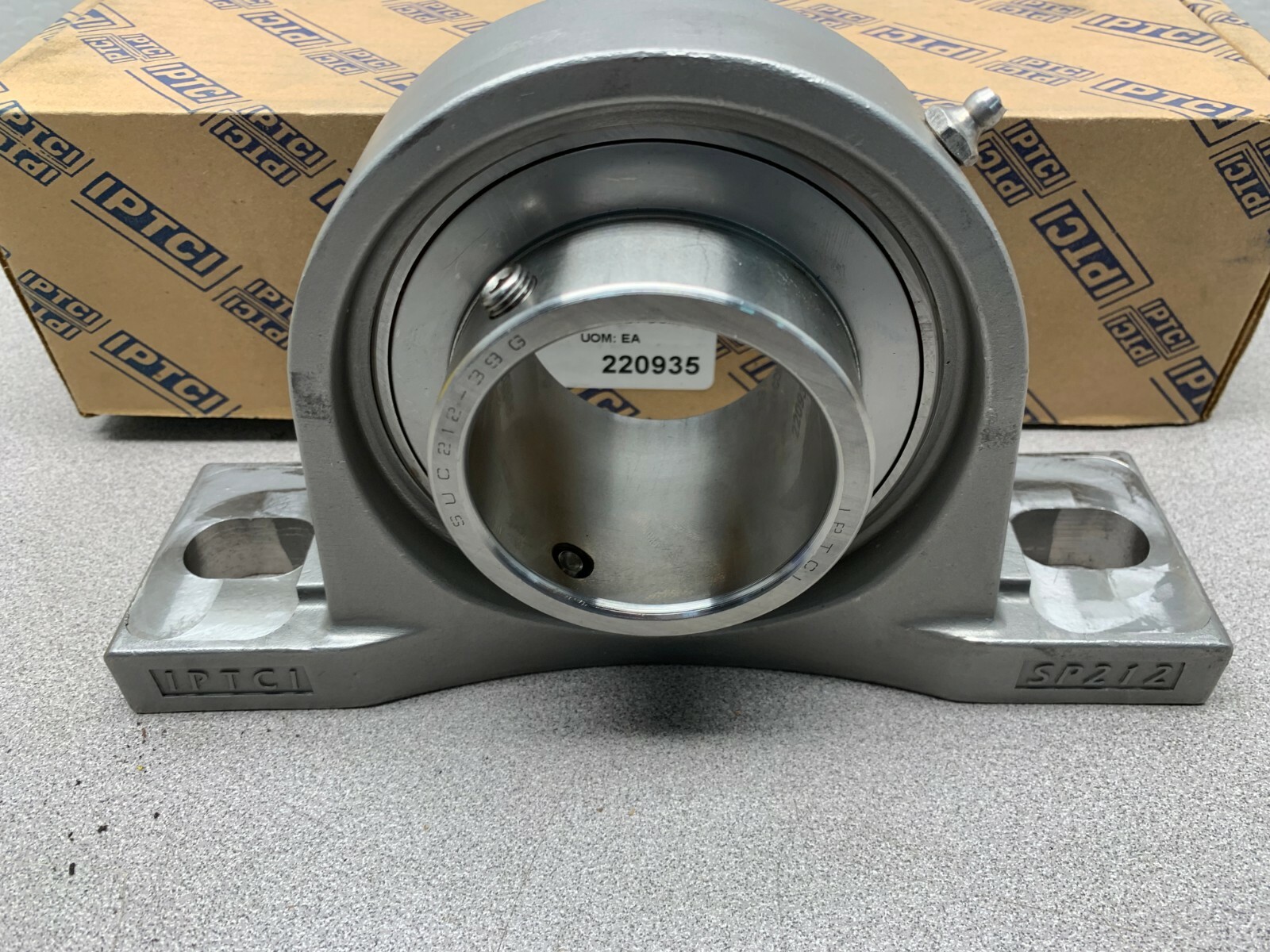 NEW IN BOX IPTCI STAINLESS STEEL PILLOW BLOCK BEARING 27/16" BORE