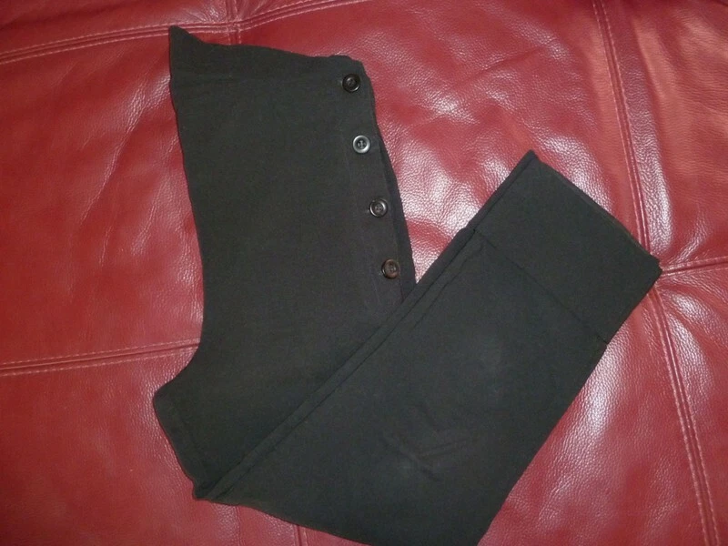 Pantacourt maternité à revers noir marque : Kiabi taille 36 en très bon état - Photo 1/4