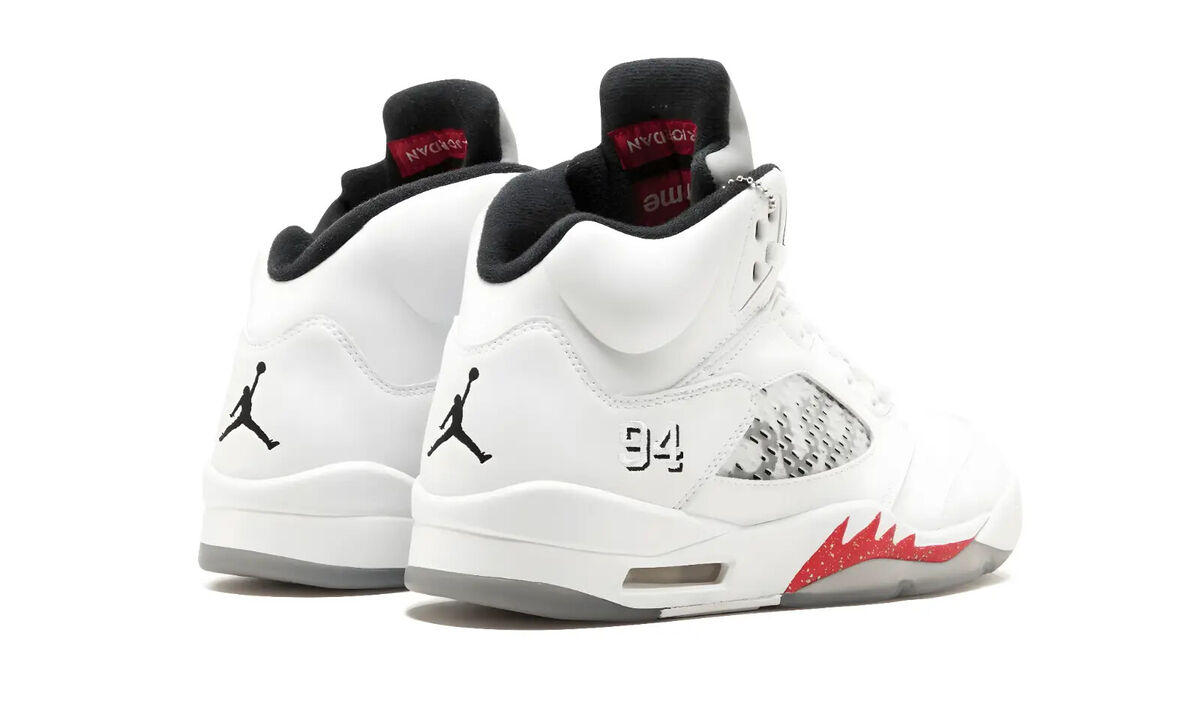 Supreme × Nike Air Jordan 5 Retro White 824371-101 Men's Supreme × Nike Air Jordan 5 Retro White 824371-101 Men's