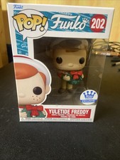 YULETIDE FREDDY FUNKO POP 202 FUNKO EXCLUSIVE NEW WITH POP PROTECTOR