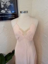 Vintage 1930s Pink Silk and antuiqe LaceTrimmed Bias Cut Slip Dress siz G2U