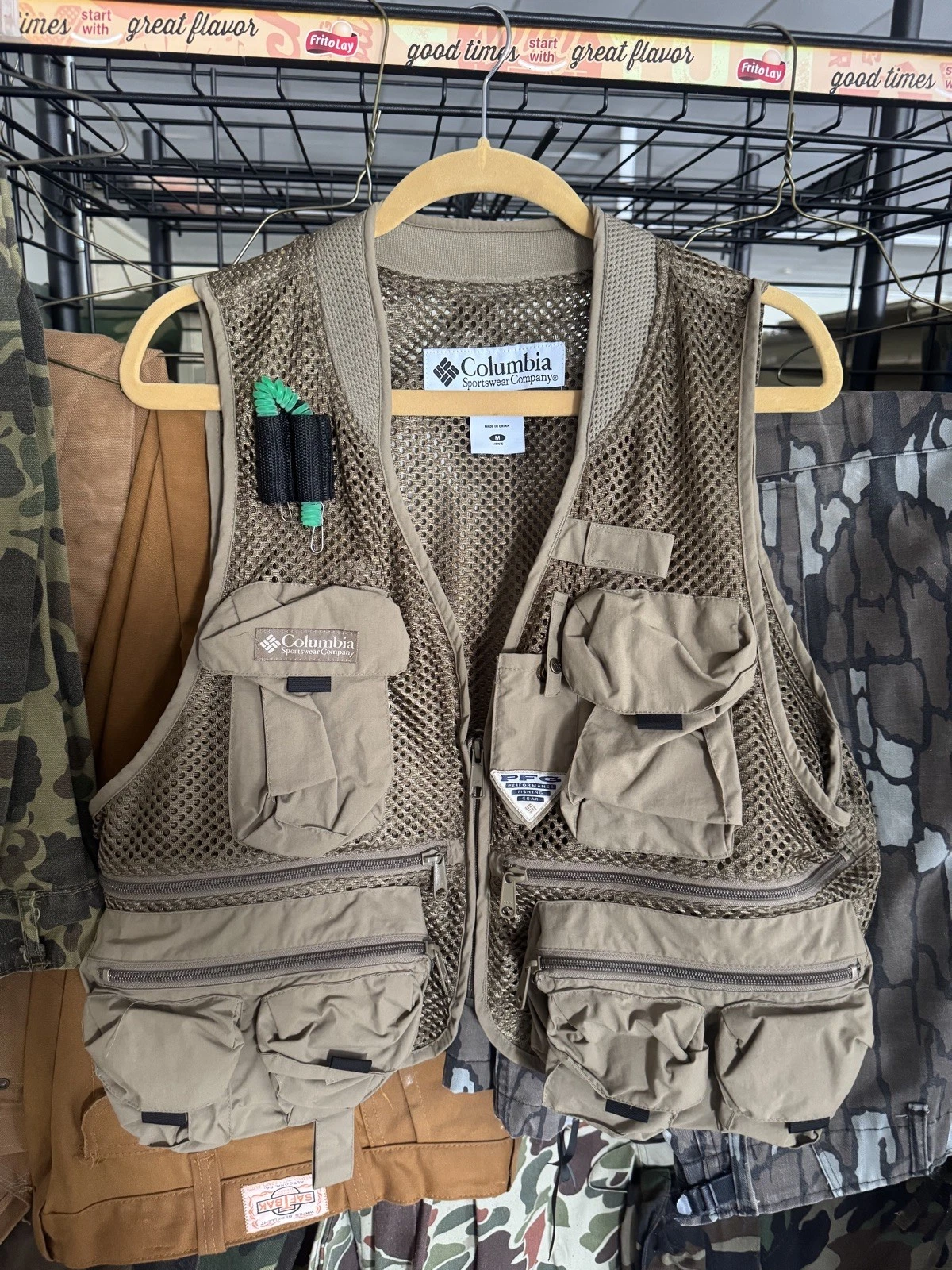 NEW Columbia PFG Cool Creek Multi-Pocket Mesh Fishing Vest Mens M
Opens in a new window or tab