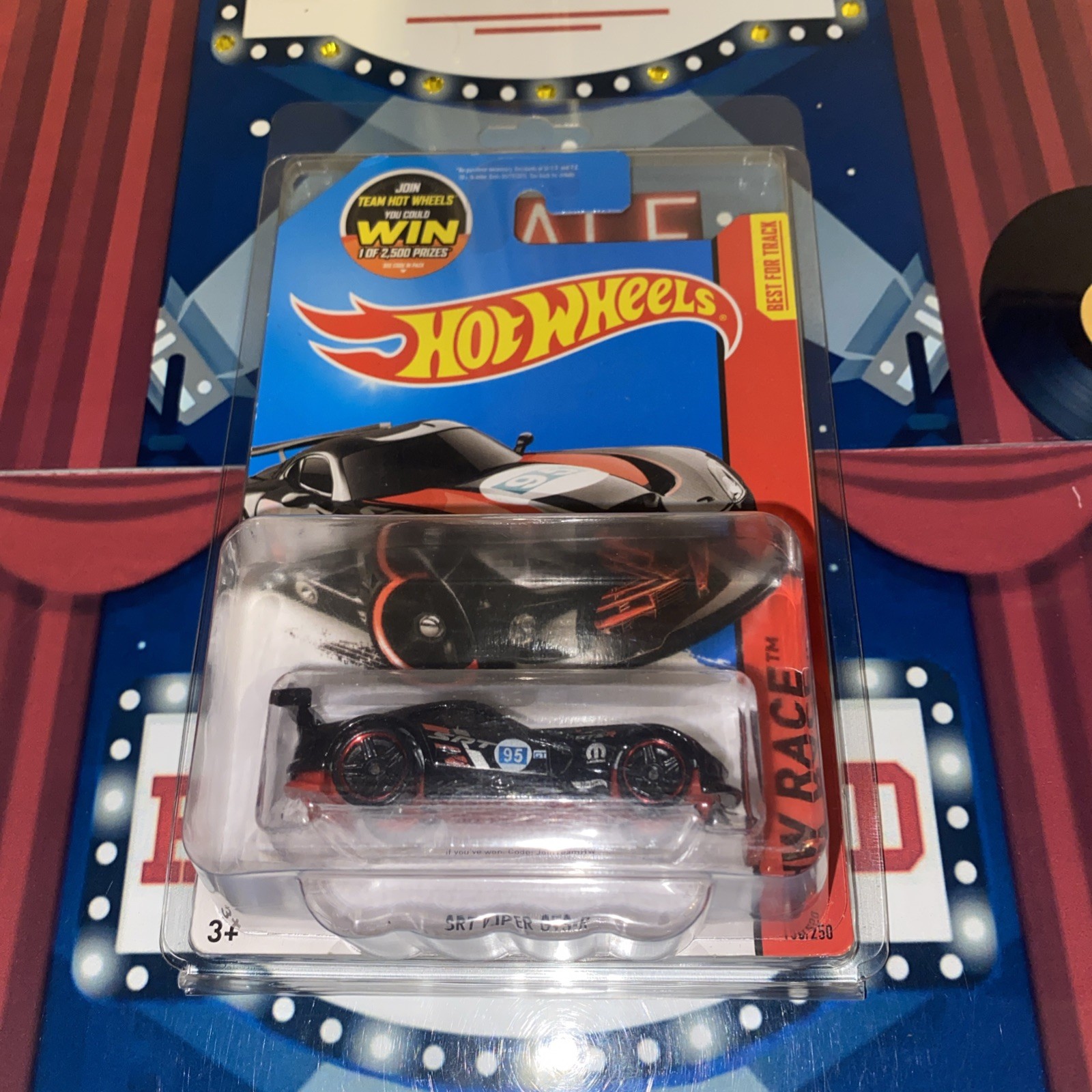 Hot Wheels HW race SRT viper GTS-R
