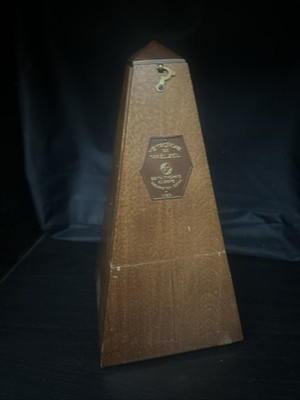 Vintage Seth Thomas Metronome De Maelzel Wind Up Wood Pyramid NICE CONDITION