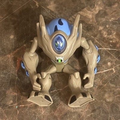 2010 Ben 10 Ultimate Alien Swamp Fire Bandai Cartoon Network 4  Action Figure