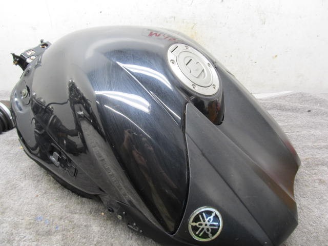 Tank With Dents And Rust Spots Yamaha R1 2005 5VYYK24130P1 for