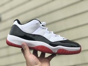 deadstock jordan 11