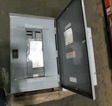 SQ D - NQOD430L225 - MAIN LUG PANEL 225 A - 208/120 V - #178
