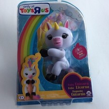 Fingerlings Baby Unicorn Gigi w/ Rainbow Mane Tail Interactive Toy DAMAGED BOX