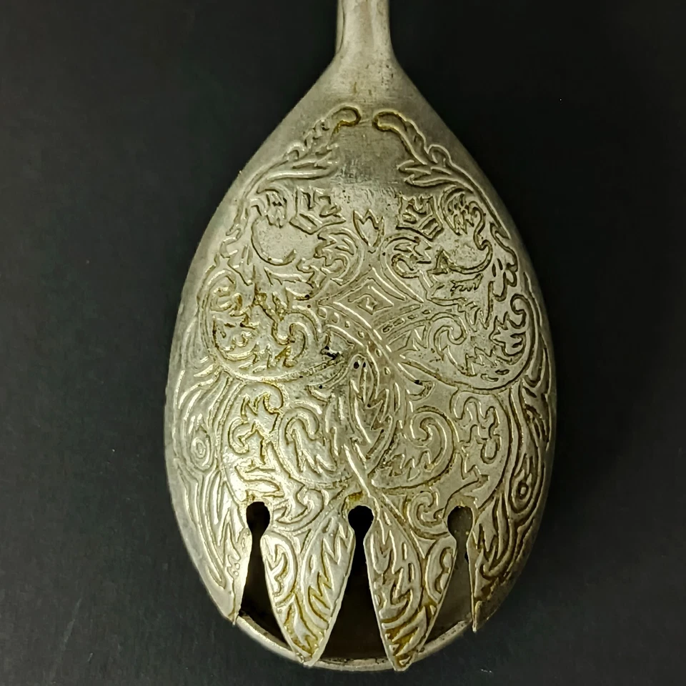 Vintage Tongs Serving England Made For Ornate Style 8.5 Silver-Plated In Scissor - Image 2 of 4