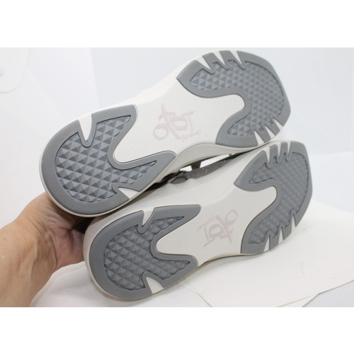 OTBT Womens Silver Gray Marriet Slide Sneakers sz 7M NEW - Picture 6 of 6