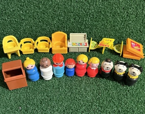 Lot of 17 Vintage Fisher Price Little People Plastic Figures & Accessories