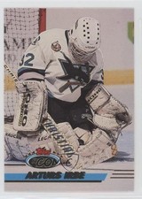 1993-94 Topps Stadium Club Arturs Irbe #4 0t2