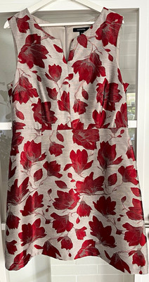 comma, Damen Etuikleid Gr. 40 Grau/Rot Blumen Jacquard V-Ausschnitt ärmellos